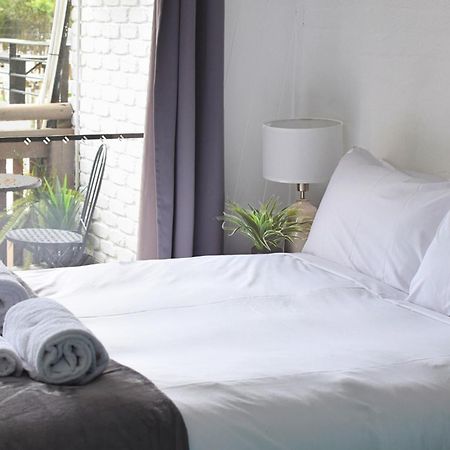 Aquarius Backpackers Resort ไบรอนเบย์ ภายนอก รูปภาพ