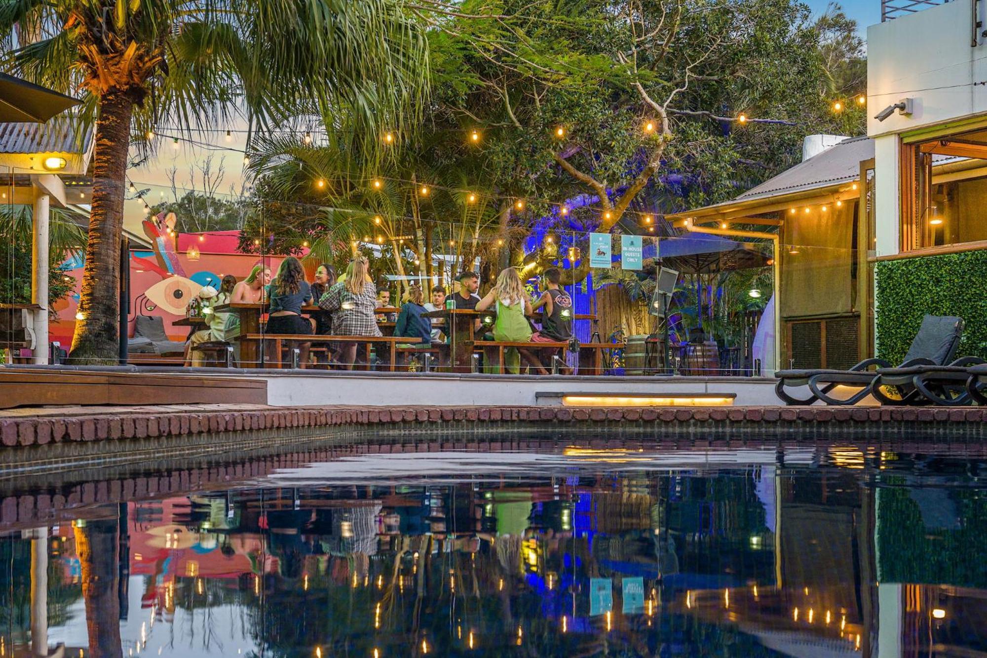 Aquarius Backpackers Resort ไบรอนเบย์ ภายนอก รูปภาพ