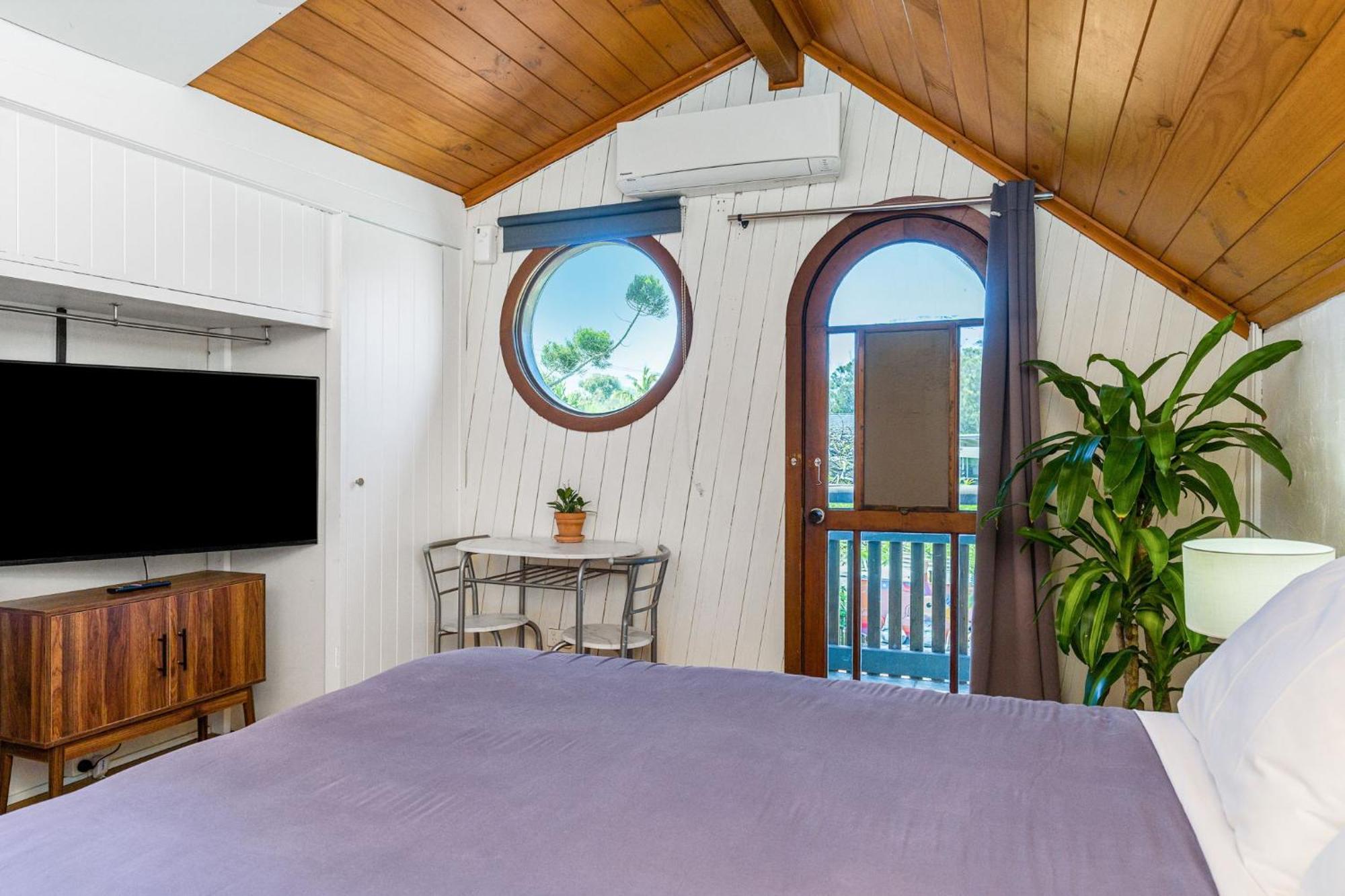 Aquarius Backpackers Resort ไบรอนเบย์ ภายนอก รูปภาพ